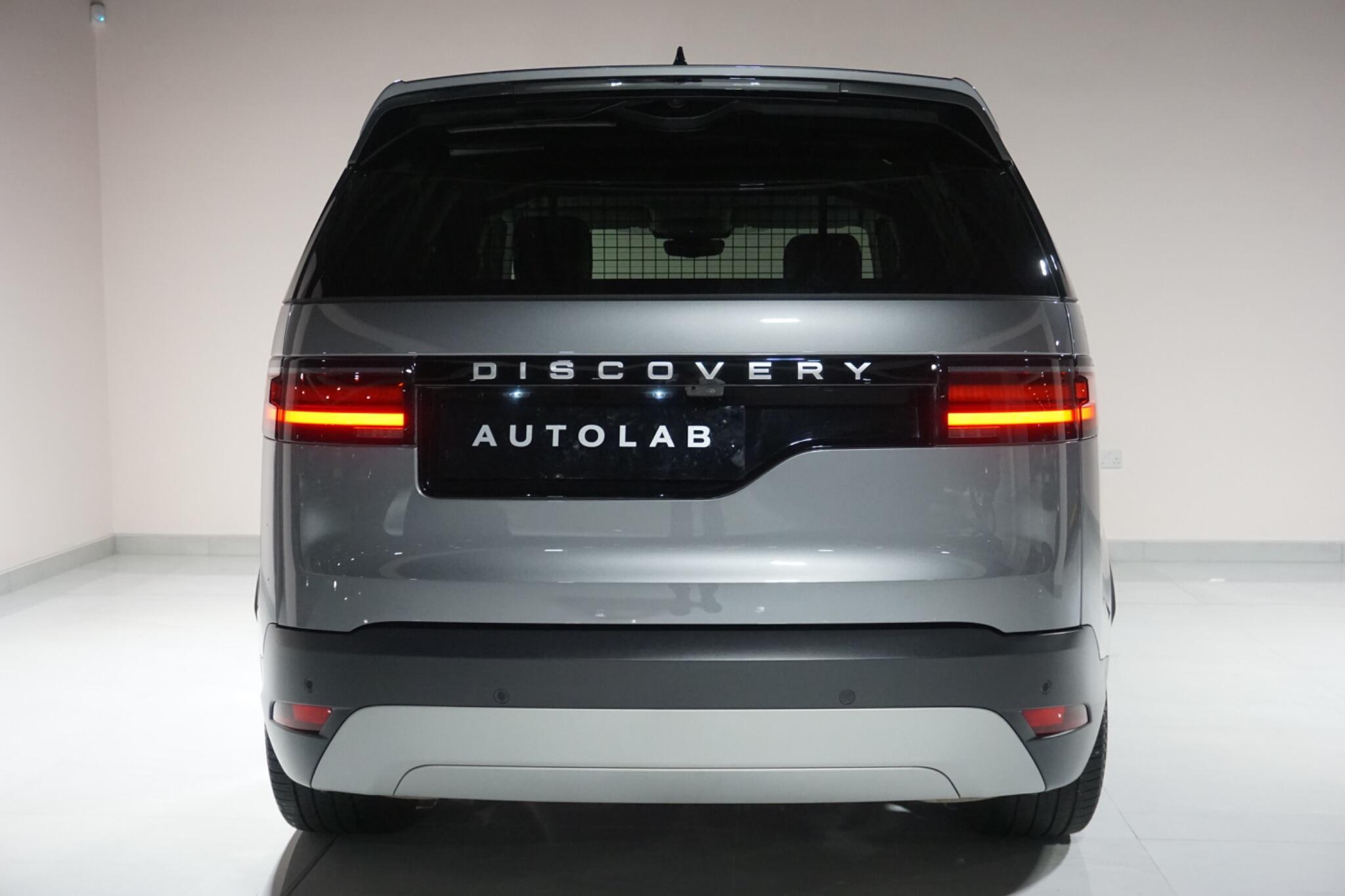 Land Rover Discovery 3.0 D300 MHEV SE SUV 5dr Diesel Auto 4WD Euro 6 (s/s) (300 ps)